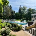 Außenbereich und Pool des Hotel Der Sonnenhof