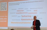 Felix Hettig bei der Moderation